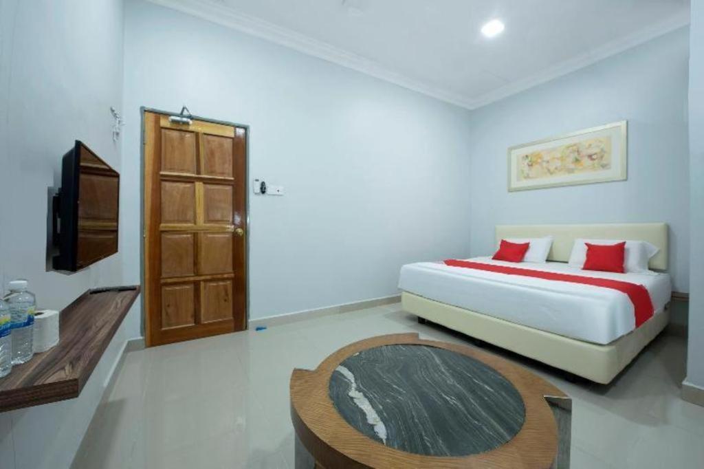 Oyo 90234 Sungai Rengit City Resort 2 Kampung Sungai Rengit Exterior photo